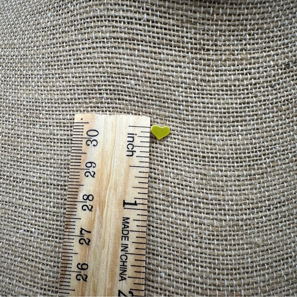 WILA blue pink white yellow small dainty heart pierced stud earrings girls &kids - Picture 7 of 14